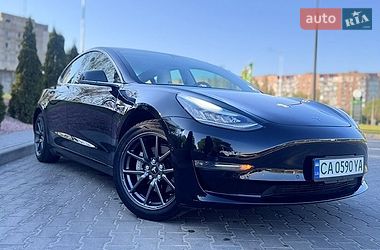 Седан Tesla Model 3 2018 в Киеве
