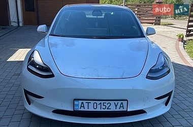 tesla model-3 2019 в Коломыя от профессионального продавца Володимир