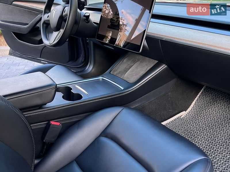 Седан Tesla Model 3 2023 в Софиевской Борщаговке