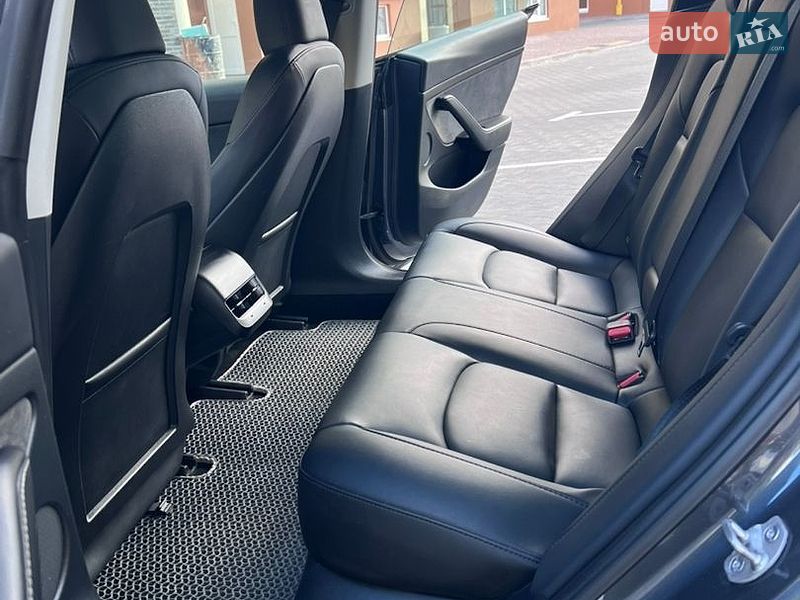 Седан Tesla Model 3 2023 в Софиевской Борщаговке