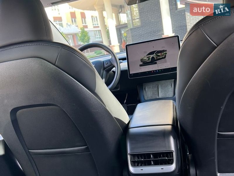 Седан Tesla Model 3 2023 в Софиевской Борщаговке