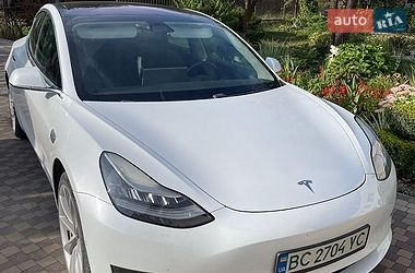 Седан Tesla Model 3 2018 в Городке