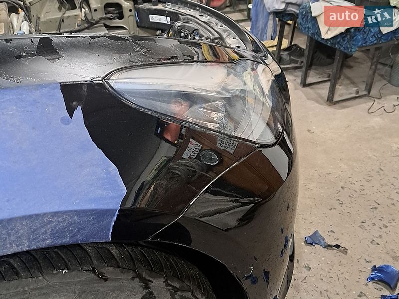 Седан Tesla Model 3 2018 в Луцьку