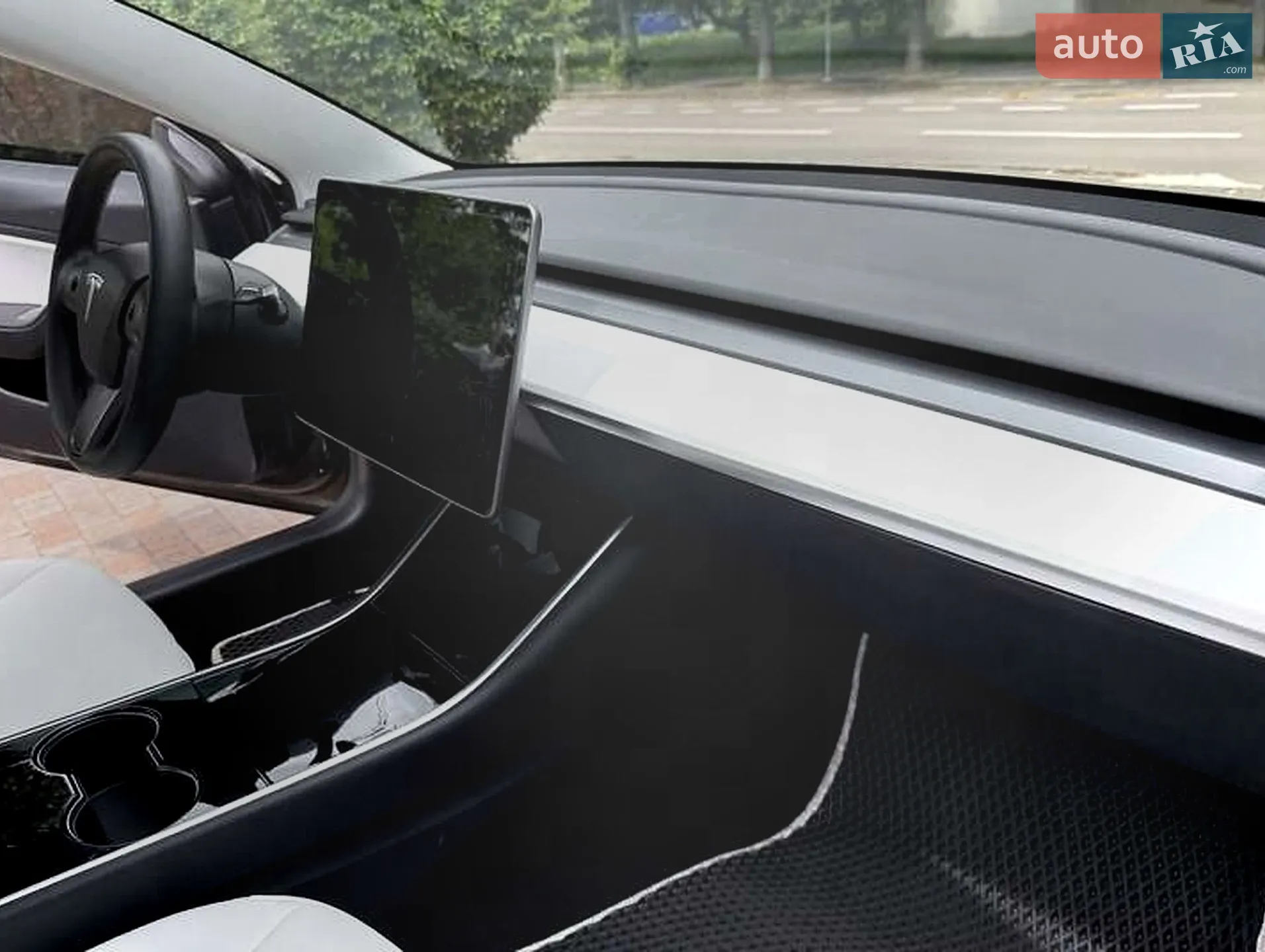 2020 Tesla Model 3 - мініатюра 10