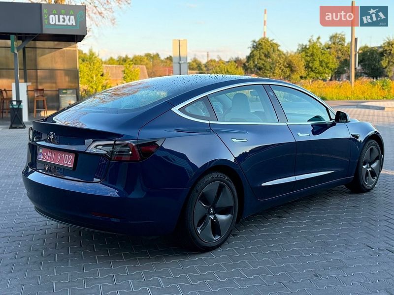 Седан Tesla Model 3 2018 в Владимире