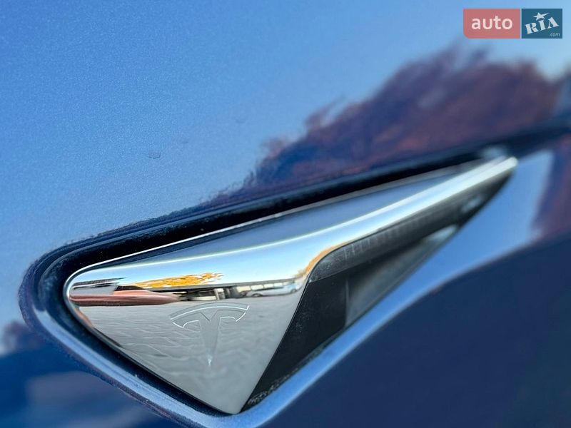 Седан Tesla Model 3 2018 в Владимире