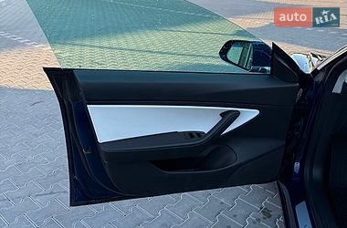 Седан Tesla Model 3 2018 в Владимире