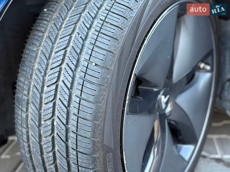 Седан Tesla Model 3 2018 в Владимире