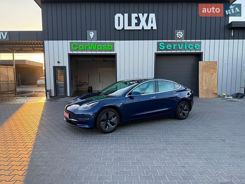 Седан Tesla Model 3 2018 в Владимире