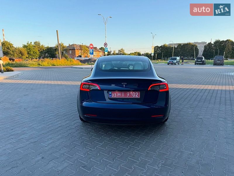 Седан Tesla Model 3 2018 в Владимире
