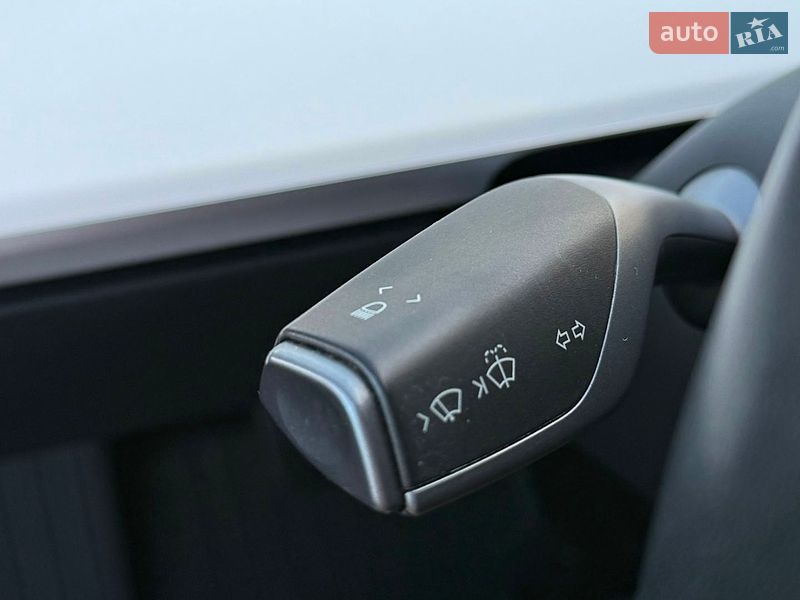 Седан Tesla Model 3 2018 в Владимире