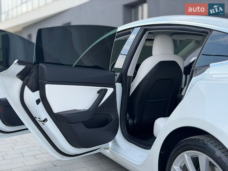 Седан Tesla Model 3 2020 в Ивано-Франковске фото 12 Седан Tesla Model 3 2020 в Ивано-Франковске