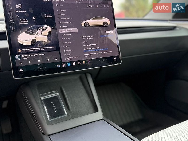 Седан Tesla Model 3 2025 в Стрые