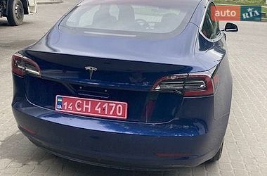 Седан Tesla Model 3 2018 в Львові