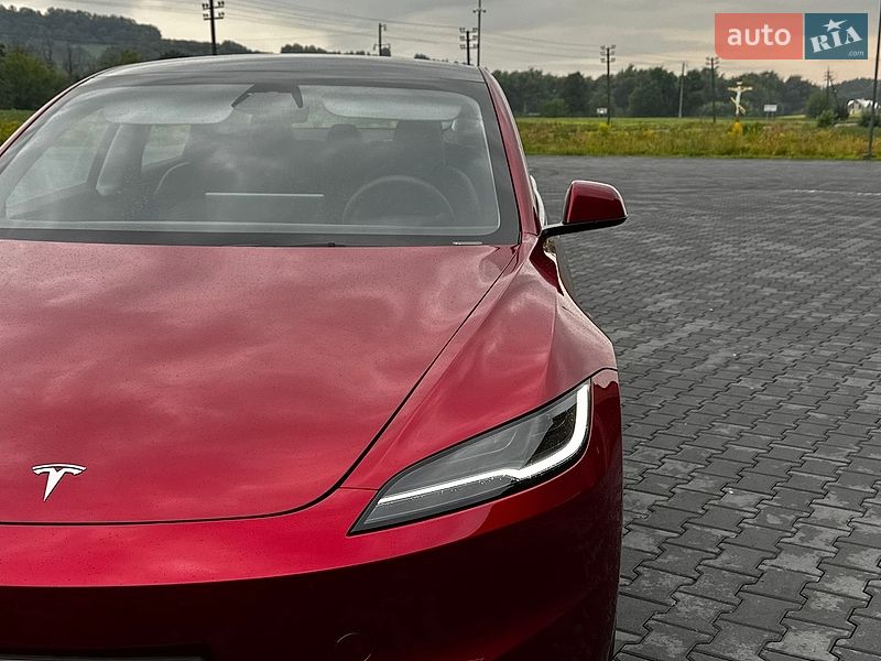 Седан Tesla Model 3 2026 в Чернівцях фото 5 Седан Tesla Model 3 2026 в Чернівцях
