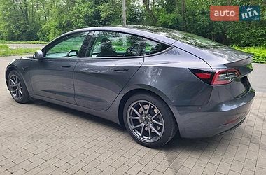 Седан Tesla Model 3 2021 в Киеве фото 6 Седан Tesla Model 3 2021 в Киеве