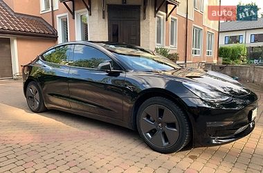 Седан Tesla Model 3 2020 в Ирпене