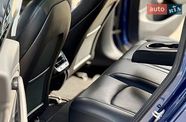 Седан Tesla Model 3 2019 в Киеве