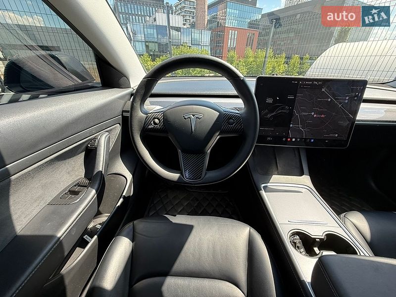 Седан Tesla Model 3 2020 в Киеве