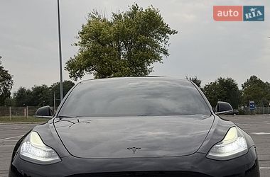 Седан Tesla Model 3 2019 в Дніпрі