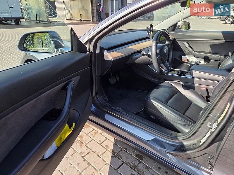 Седан Tesla Model 3 2018 в Тернополе фото 11 Седан Tesla Model 3 2018 в Тернополе