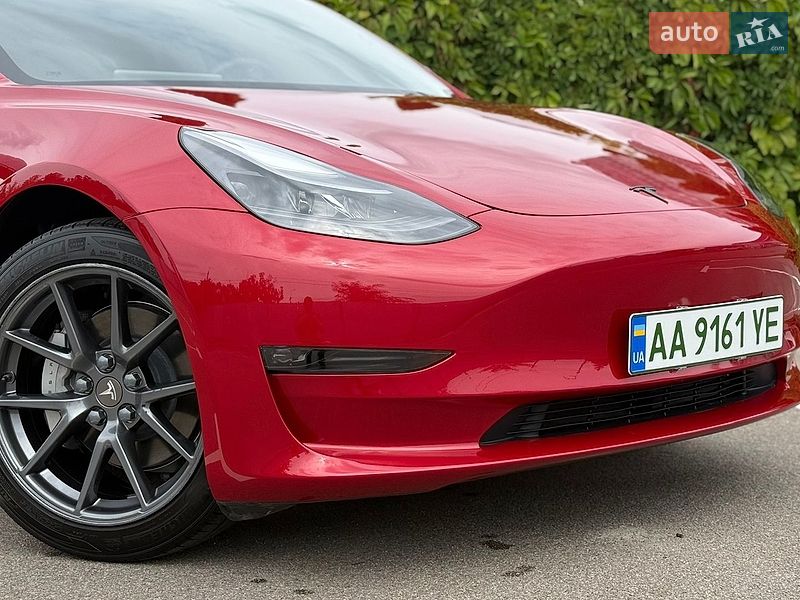 Седан Tesla Model 3 2023 в Киеве фото 10 Седан Tesla Model 3 2023 в Киеве