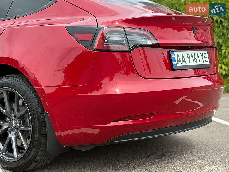 Седан Tesla Model 3 2023 в Киеве фото 16 Седан Tesla Model 3 2023 в Киеве