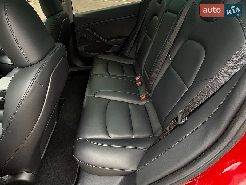 Седан Tesla Model 3 2023 в Киеве фото 25 Седан Tesla Model 3 2023 в Киеве