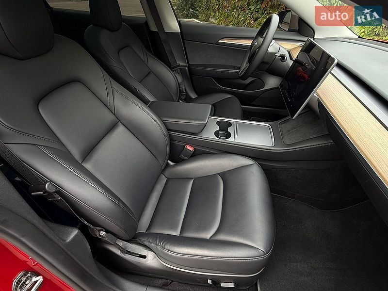 Седан Tesla Model 3 2023 в Киеве фото 30 Седан Tesla Model 3 2023 в Киеве