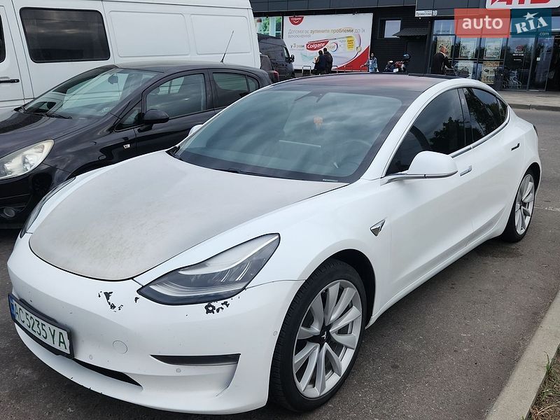 Седан Tesla Model 3 2018 в Львові фото Седан Tesla Model 3 2018 в Львові