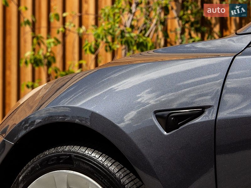 Седан Tesla Model 3 2022 в Львові