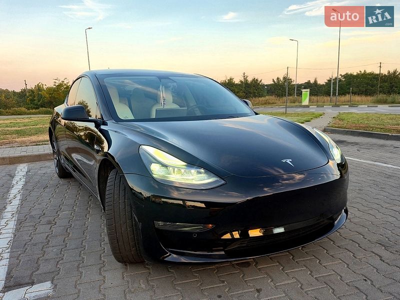 Tesla Model 3 2021 Tesla Model 3 2021