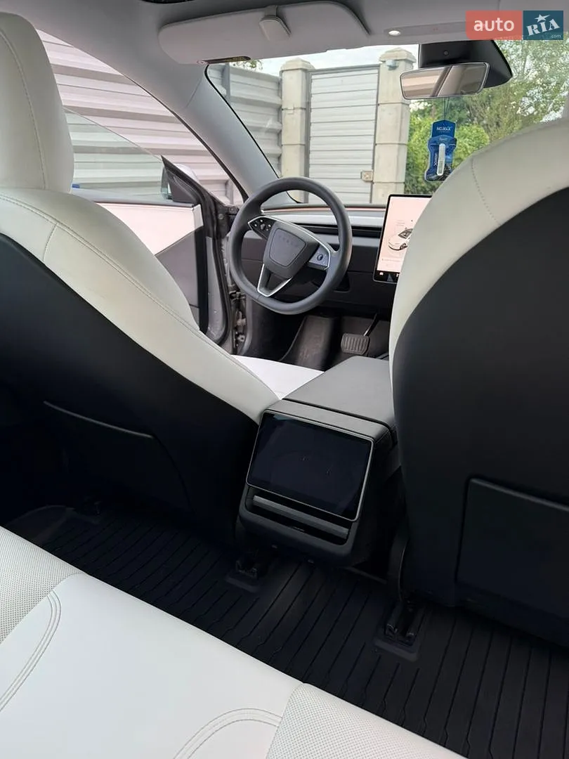 2024 Tesla Model 3 - мініатюра 13