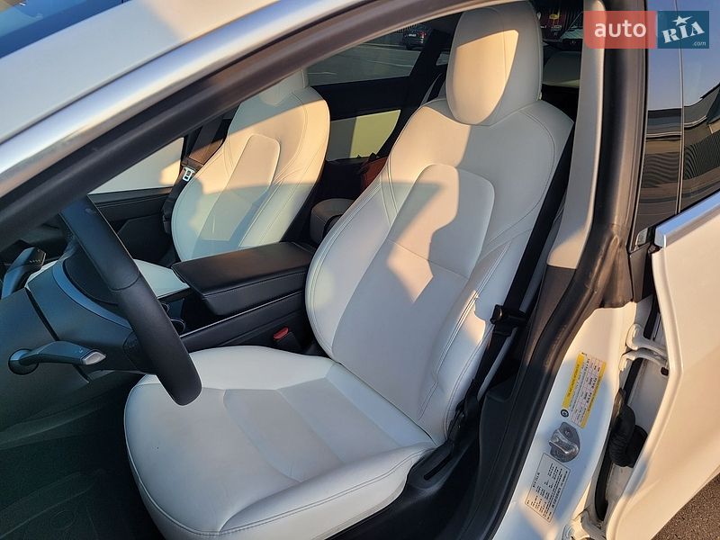 Седан Tesla Model 3 2019 в Киеве фото 40 Седан Tesla Model 3 2019 в Киеве