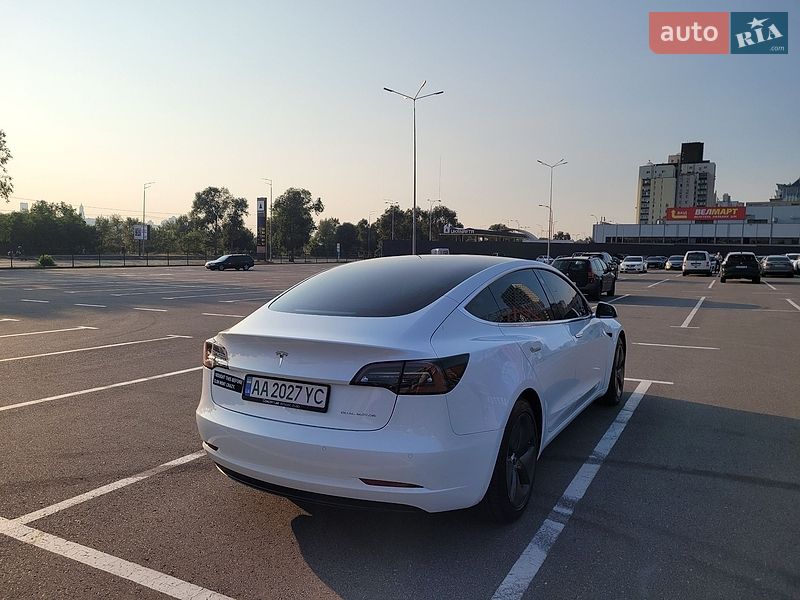 Седан Tesla Model 3 2019 в Киеве фото 15 Седан Tesla Model 3 2019 в Киеве