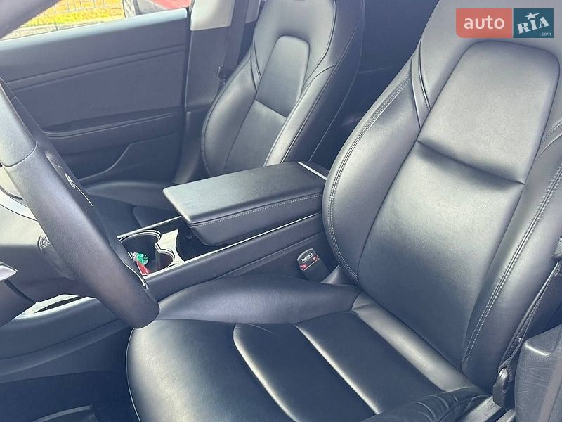 Седан Tesla Model 3 2020 в Киеве фото 25 Седан Tesla Model 3 2020 в Киеве