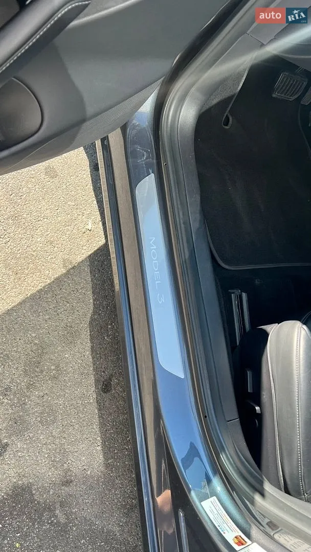 2019 Tesla Model 3 - мініатюра 12