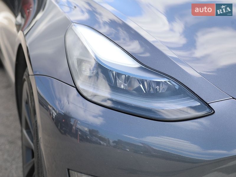 Седан Tesla Model 3 2021 в Харькове