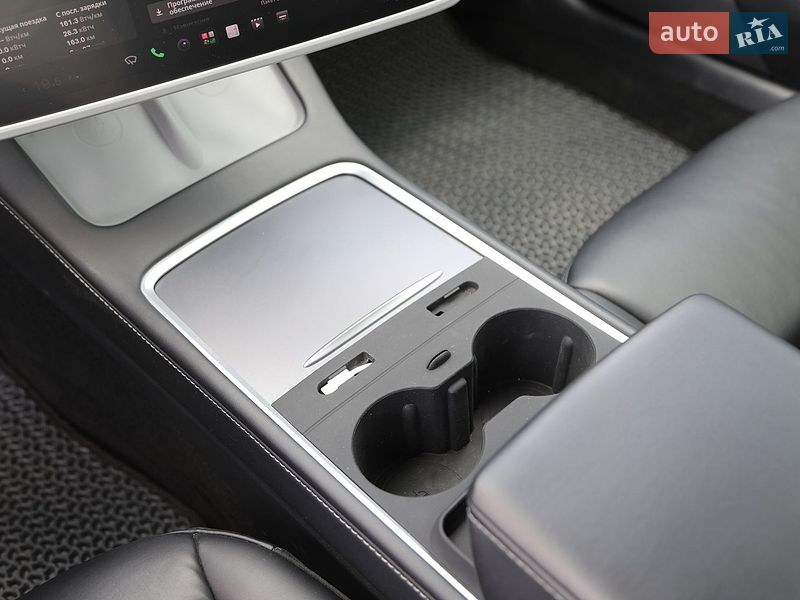 Седан Tesla Model 3 2021 в Харькове