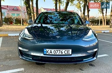 Седан Tesla Model 3 2019 в Києві