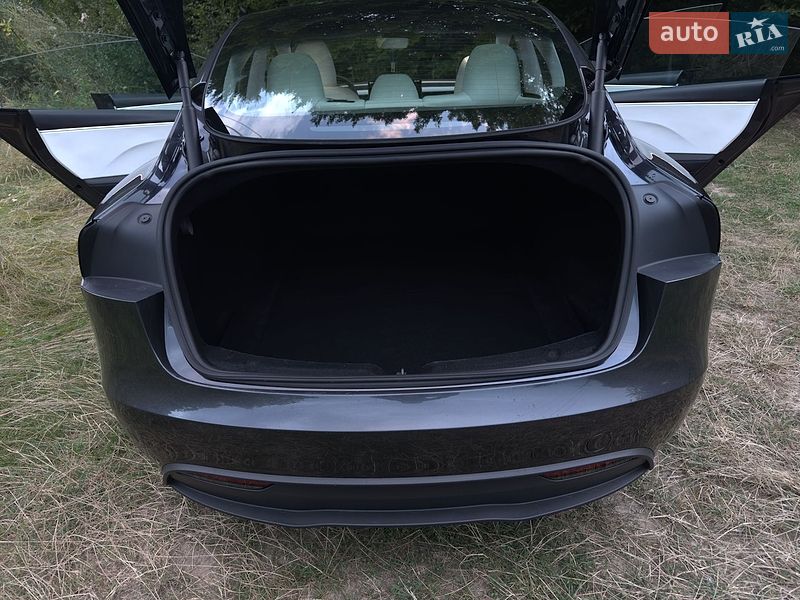 Седан Tesla Model 3 2024 в Жмеринке фото 8 Седан Tesla Model 3 2024 в Жмеринке