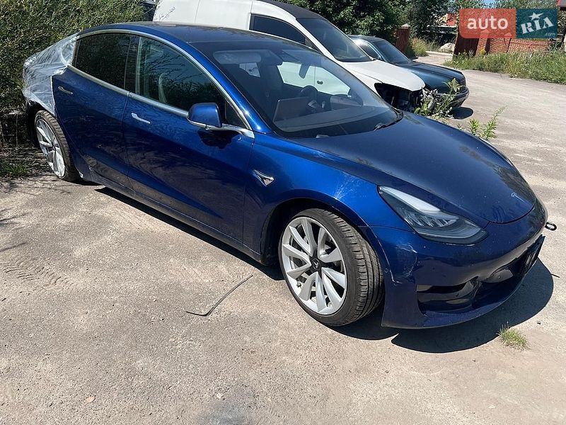 Седан Tesla Model 3 2018 в Львове фото Седан Tesla Model 3 2018 в Львове