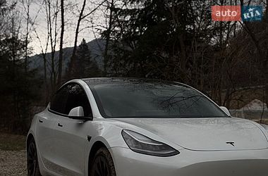 Седан Tesla Model 3 2020 в Львові