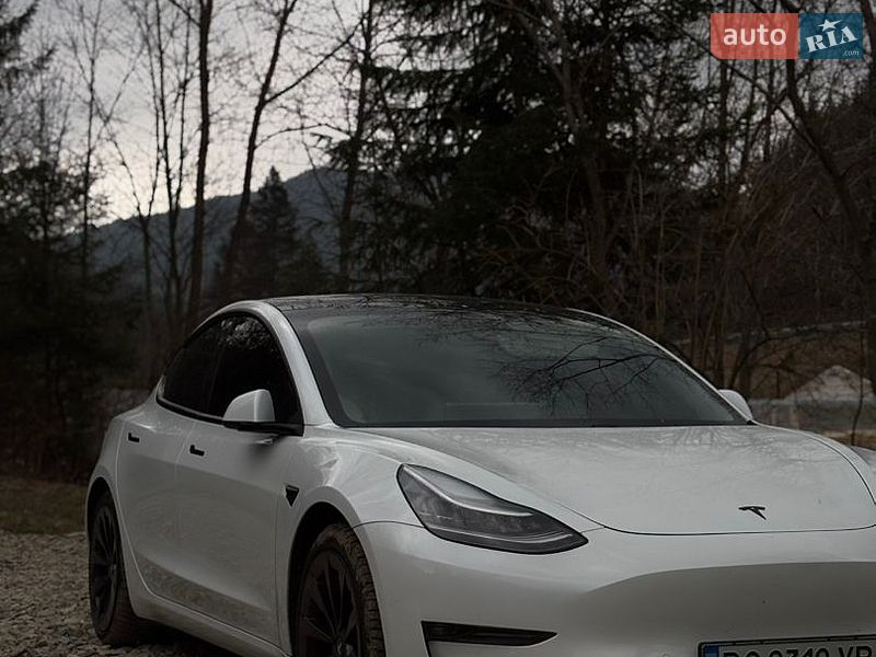 Седан Tesla Model 3 2020 в Львове фото Седан Tesla Model 3 2020 в Львове