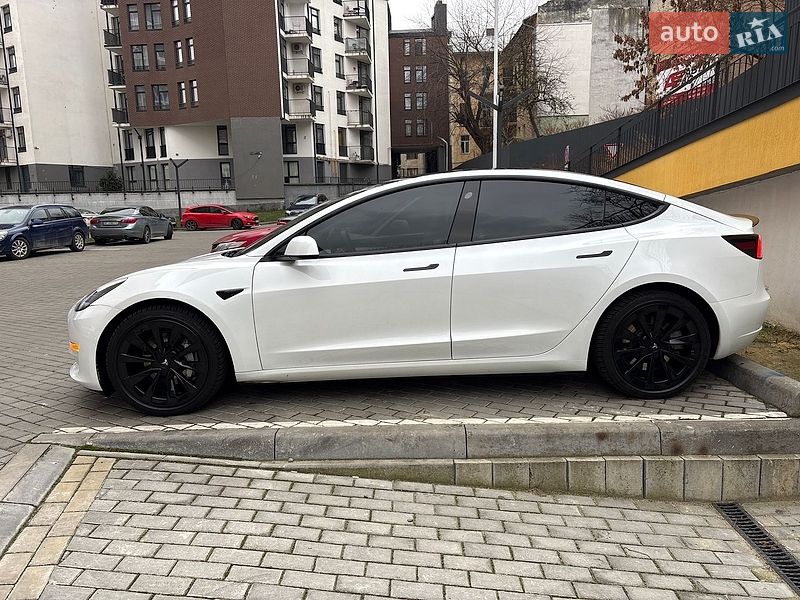 Седан Tesla Model 3 2020 в Львове фото 7 Седан Tesla Model 3 2020 в Львове