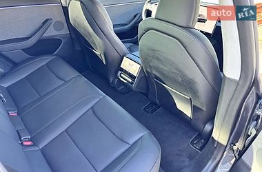 Седан Tesla Model 3 2024 в Киеве