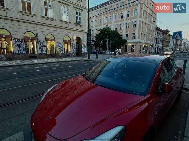 Tesla Model 3 2018