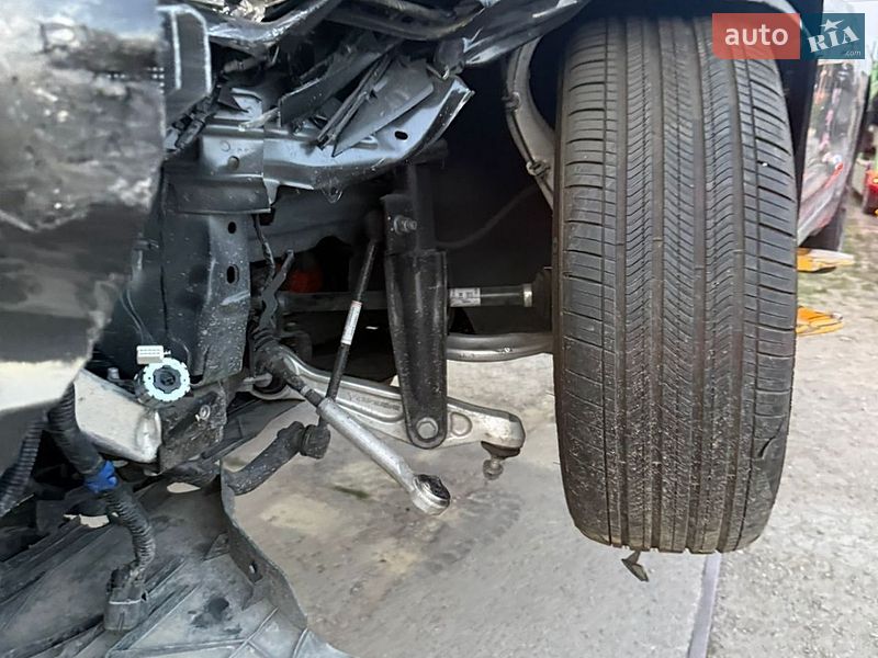 Седан Tesla Model 3 2024 в Львове фото 10 Седан Tesla Model 3 2024 в Львове