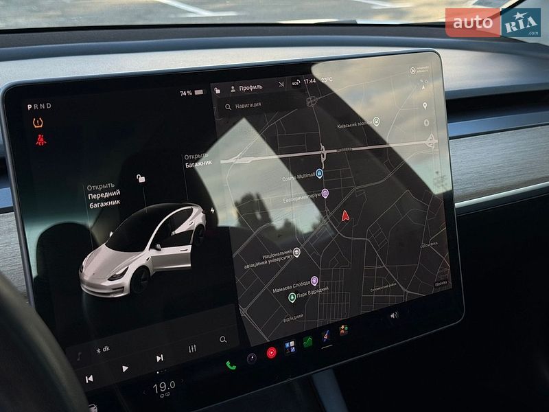 Седан Tesla Model 3 2021 в Києві