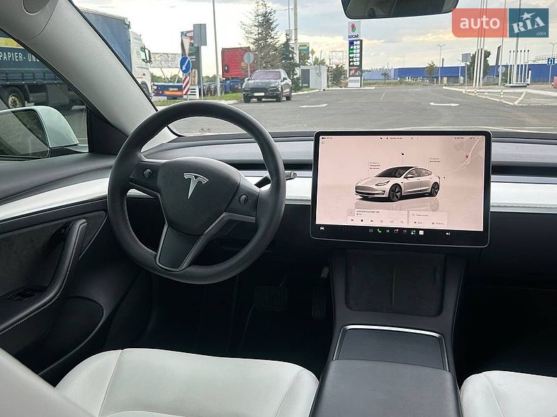 Седан Tesla Model 3 2022 в Одесі
